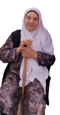 مامان طلعت که گلیم جریره توسط او در خانه و شهرستان چادگان بافته شد