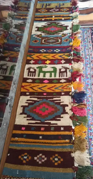 گلیم دستبافت شیک دکوراسیون سنتی در پاراتاکی
