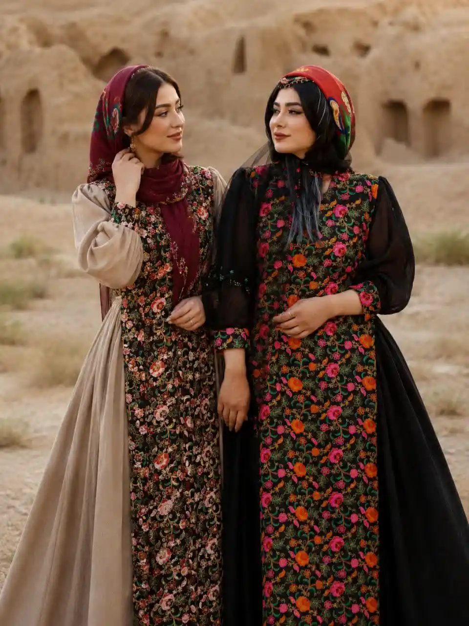 تصویر سازی نمونه ای لباس قشقایی از لباس محلی آوای بهار